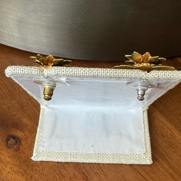 Lunch at the Ritz Green Frog Statement Earrings - Picture 7 of 8